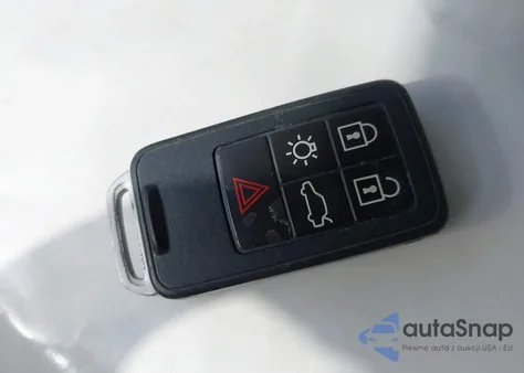 2017 Volvo S60 T5 Dynamic из США, поврежденный, VIN YV126MFL2H2423611